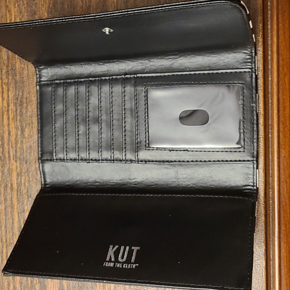 Striped Billfold Wallet - Picture 2 of 2